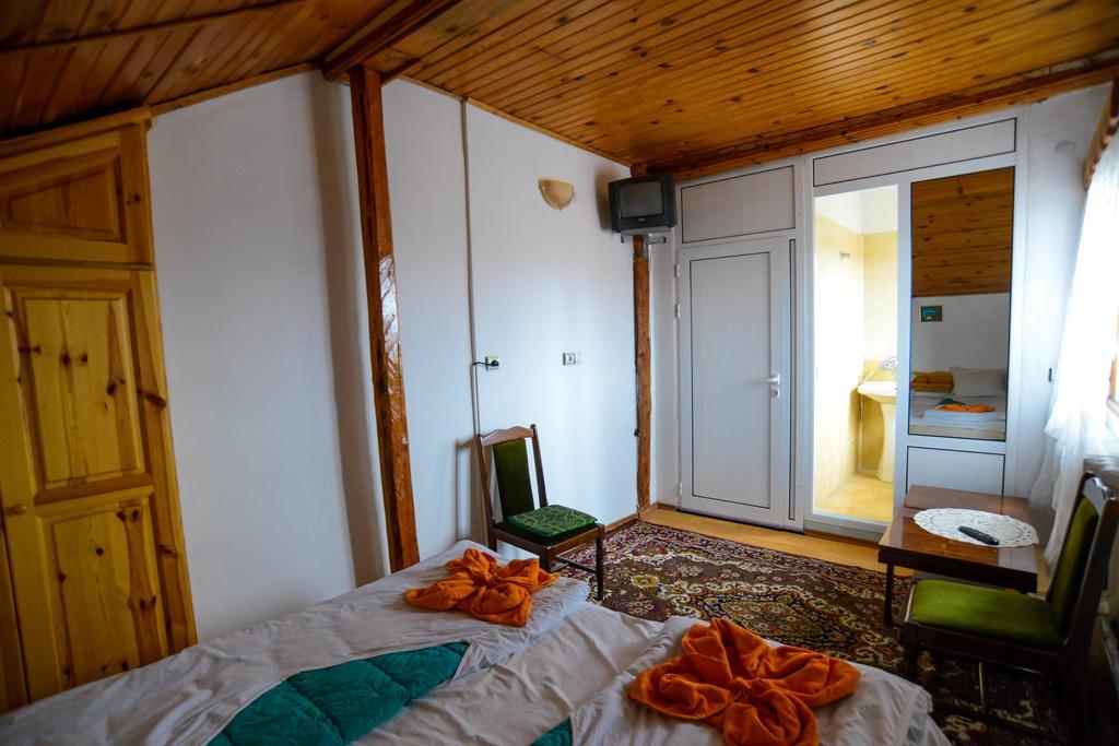 Topuzovi Guest House Dobrinischte Zimmer foto